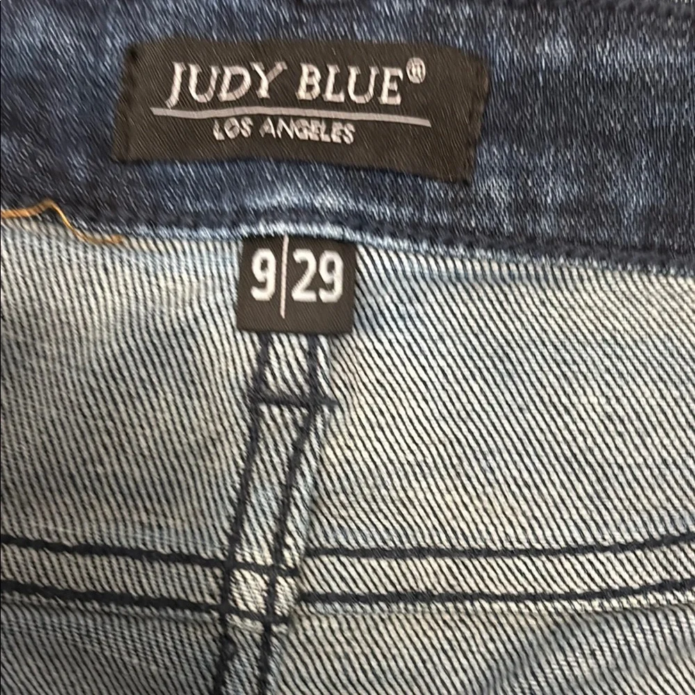Judy Blue boyfriend fit distressed jeans 9/29 - Picture 5 of 8